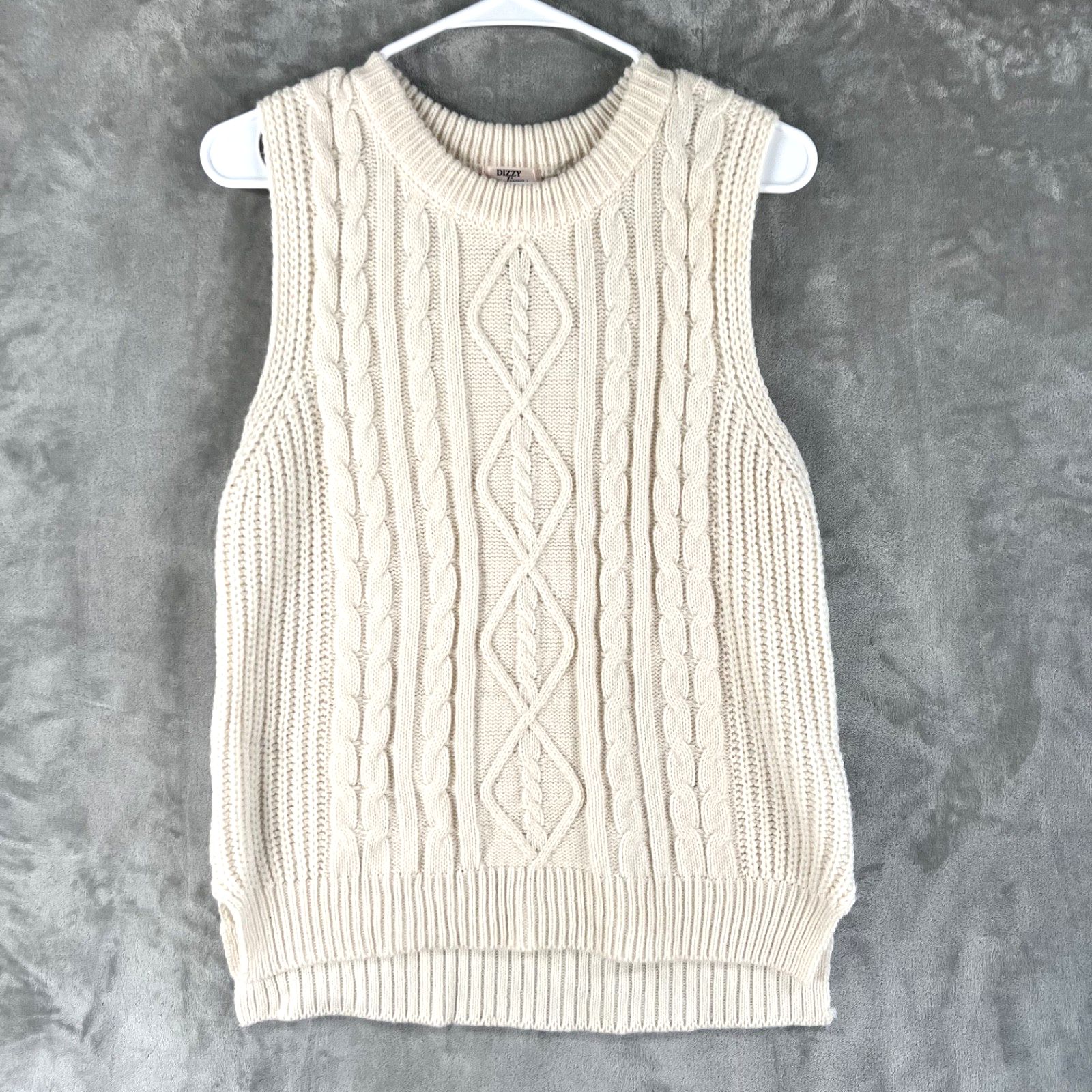 Dizzy Lizzy Women’s Cream Cable Knit Sweater Vest Size Medium Oversized Preppy
